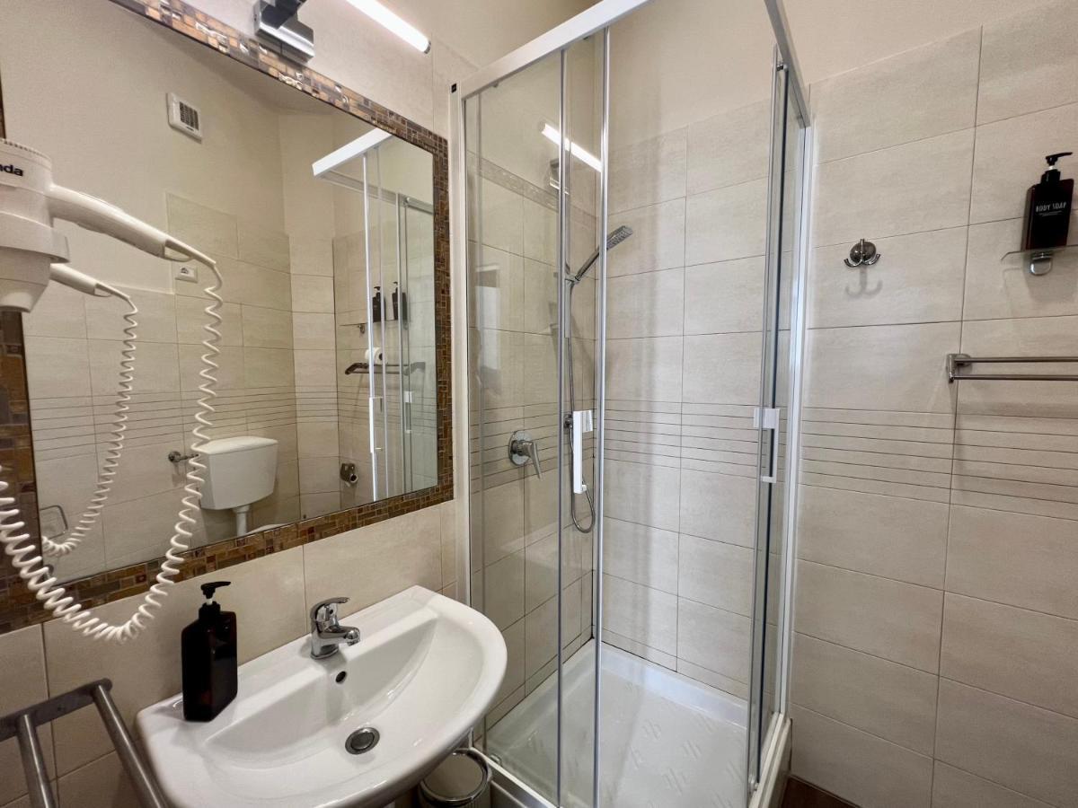 B&B Fuori Dal Porto Civitavecchia Esterno foto